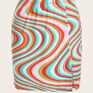 🎶 2/$10 Rippled Print Split Hem Skirt